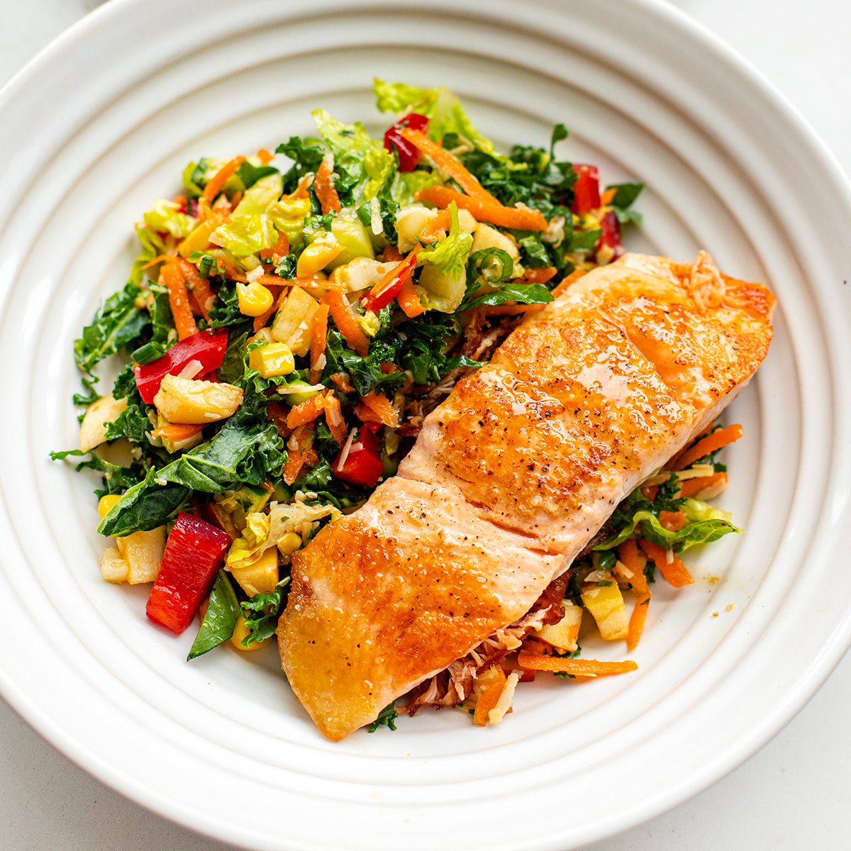 Grilled Salmon Salad with Kale