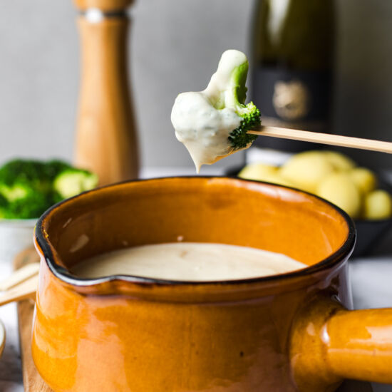 Healthy Vegan Cheese Fondue