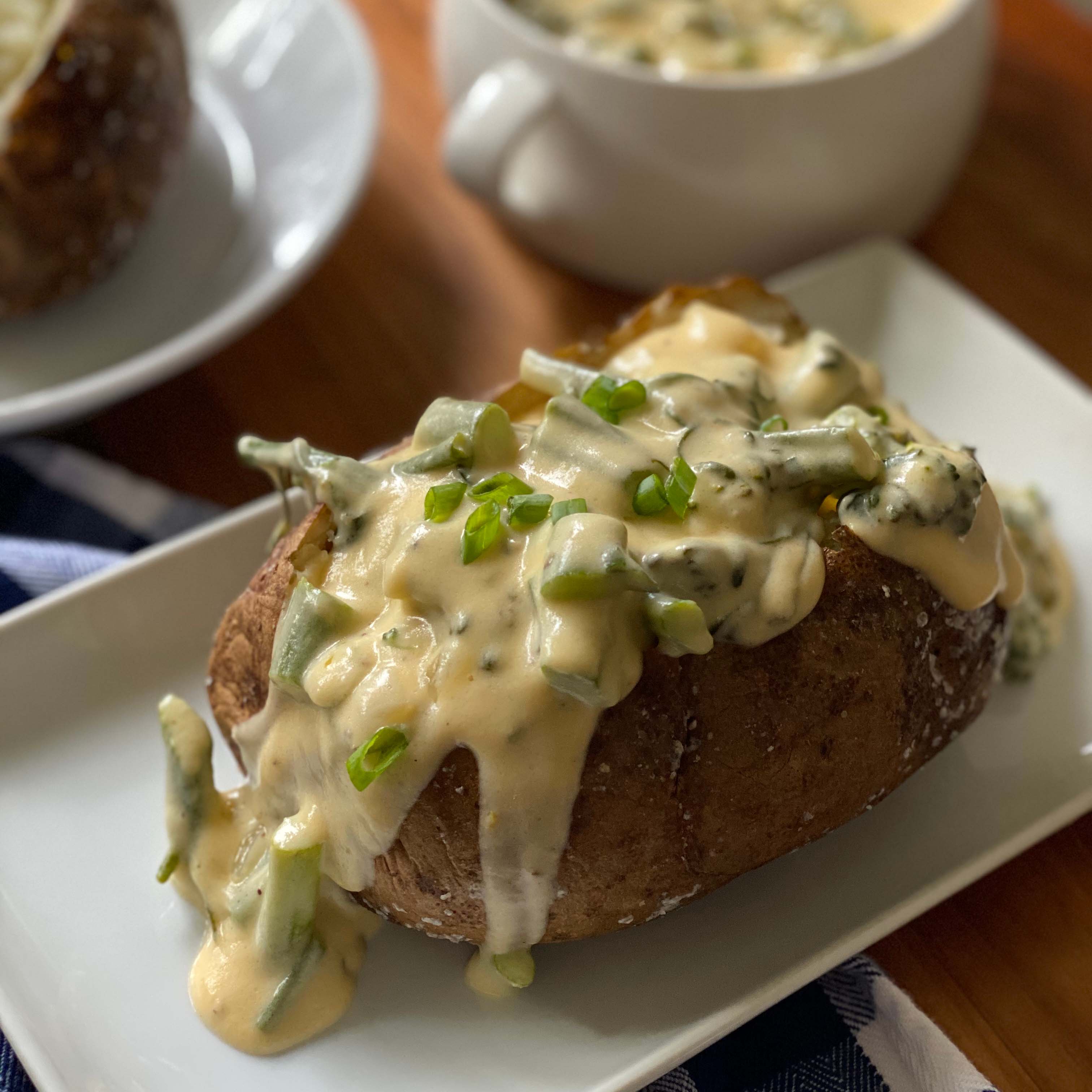 Baked Potatoes with Broccoli Cheese