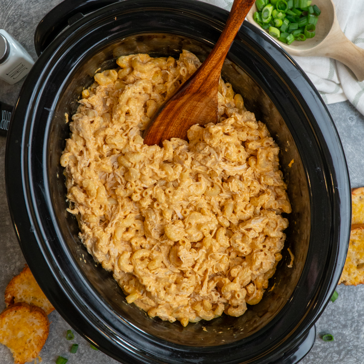 Buffalo Chicken Mac and Cheese