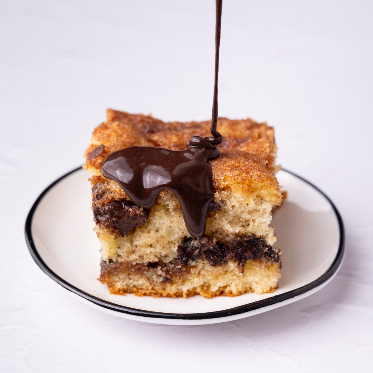 Easy Pourable Chocolate Glaze