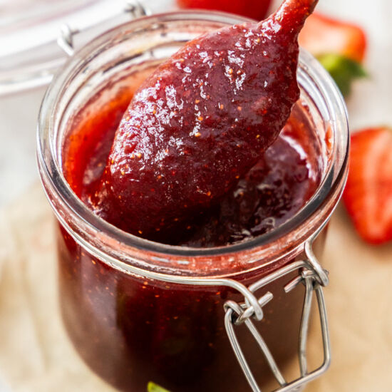 Easy Strawberry Jam (No Pectin)