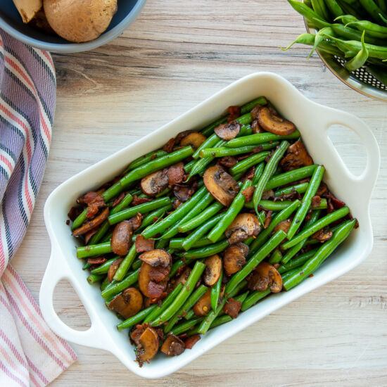 Haricot Verts w/ Mushrooms & Bacon