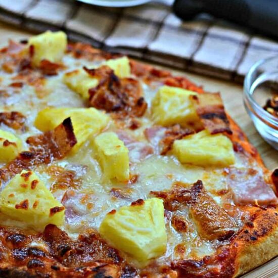 Easy Hawaiian Pizza