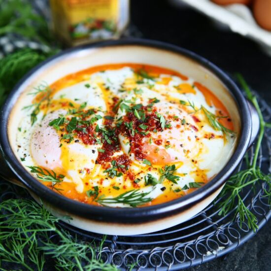 Çilbir – Turkish Poached Eggs