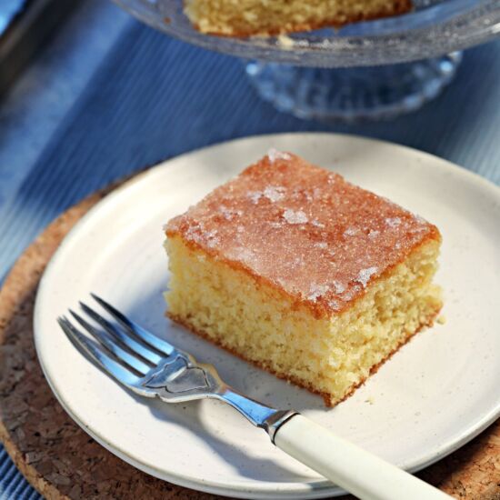 Lemon Drizzle Traybake