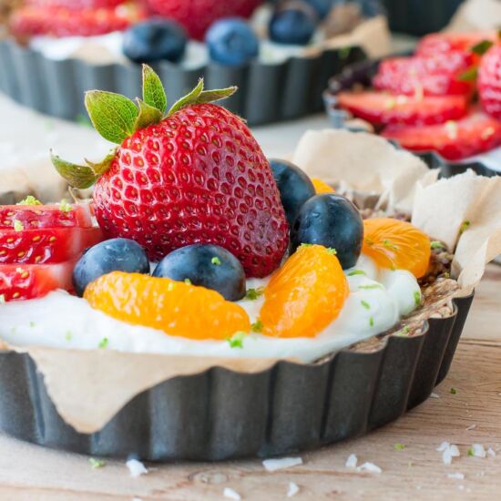 Fruit and Yogurt No Bake Tarts