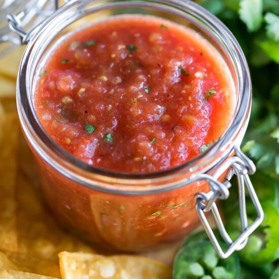Easy Restaurant Style Salsa