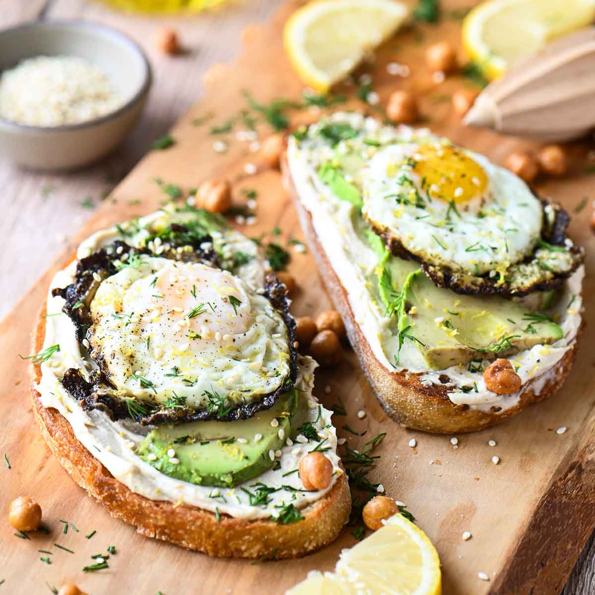 Hummus Toast with Za’atar Eggs
