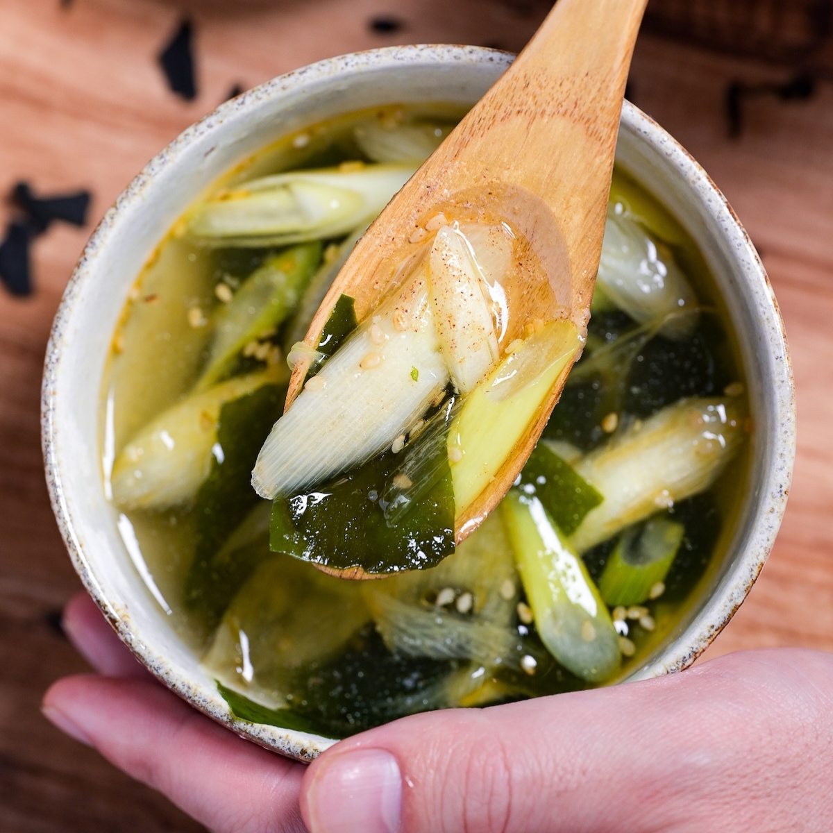 5 Minute Wakame Soup