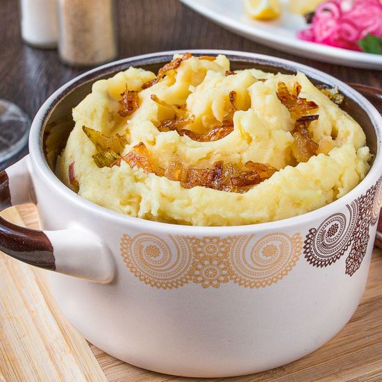 Cheesy Mashed Potatoes with Onion