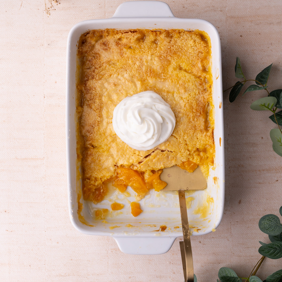 4-Ingredient Peach Dump Cake
