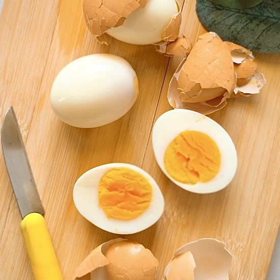 Easy Steamed Hard Boiled Eggs