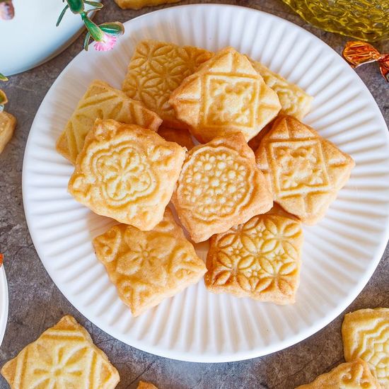 Embossed Vanilla Cookies