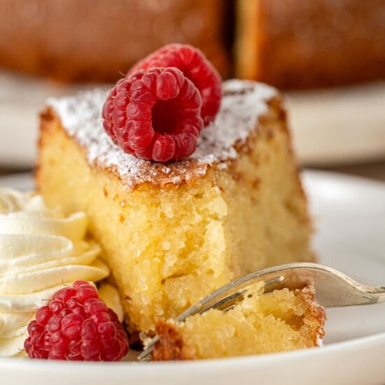 Flourless Macadamia Cake