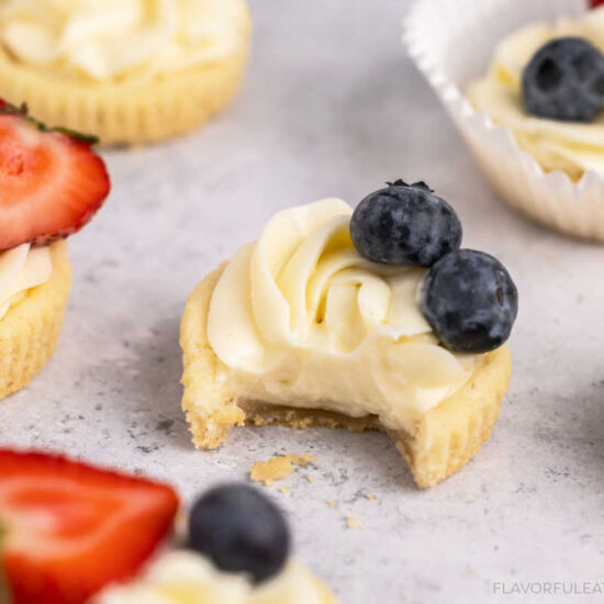 Mini Cheesecake Sugar Cookie Cups