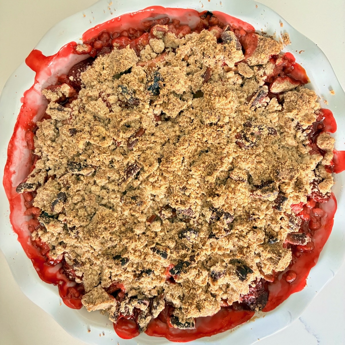 Strawberry Rhubarb Crumble