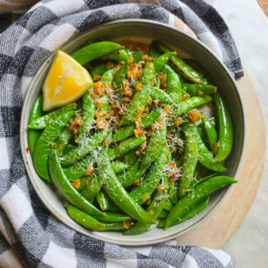 Buttery Garlic Snap Peas