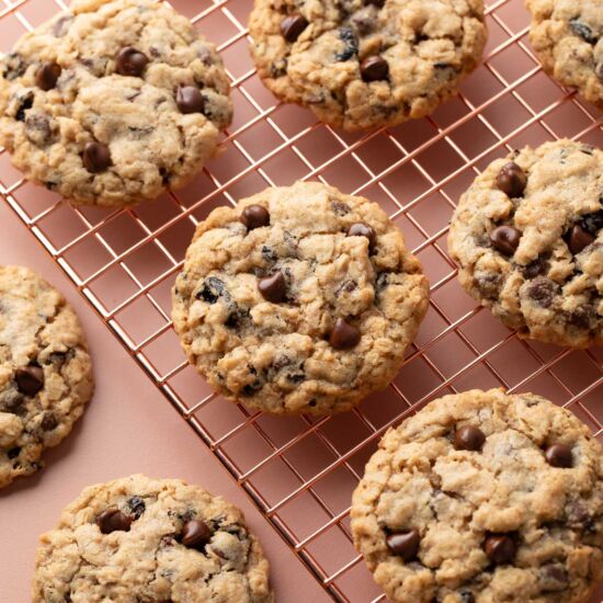 Chewy Oatmeal Cherry Cookies