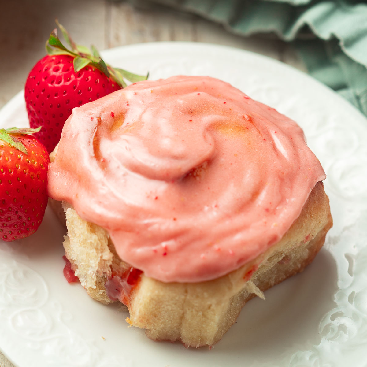 Vegan Strawberry Rolls