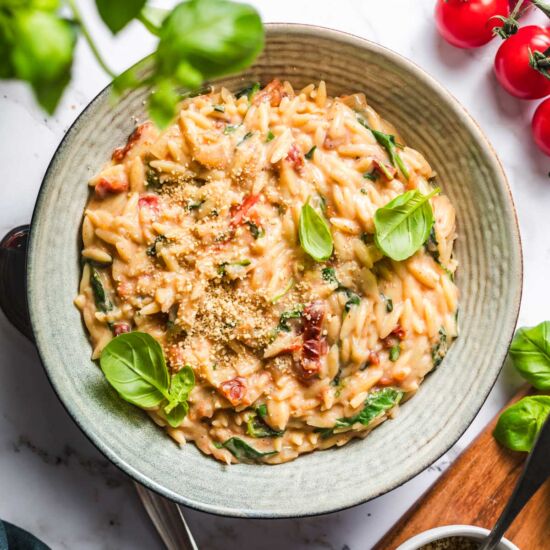 Creamy Vegan Tomato Orzo