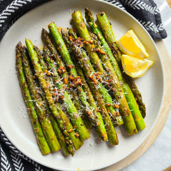 Garlicky Pan Fried Asparagus
