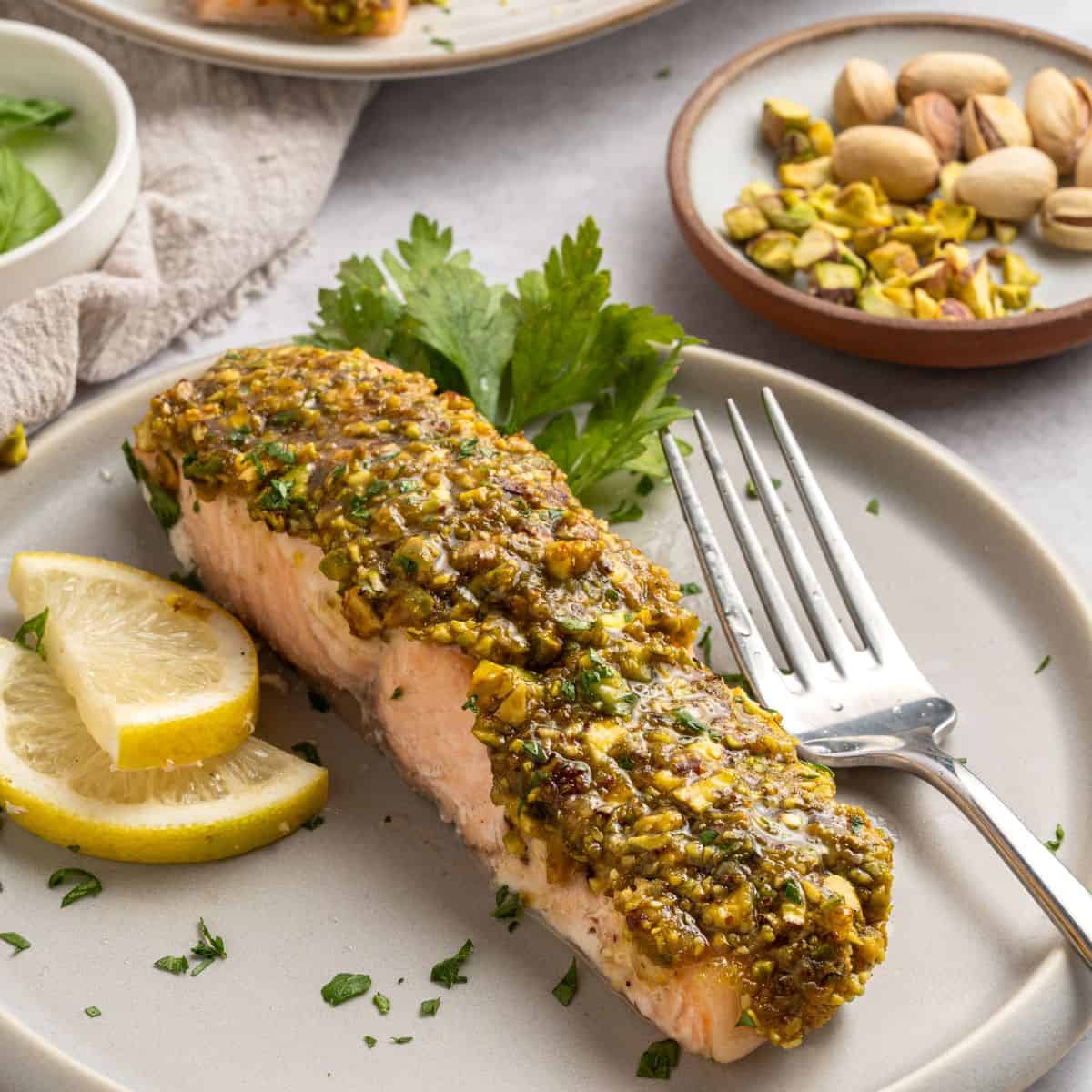 Pistachio Crusted Salmon With Lemon