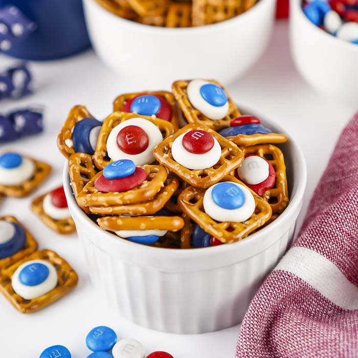Easy Patriotic Pretzels