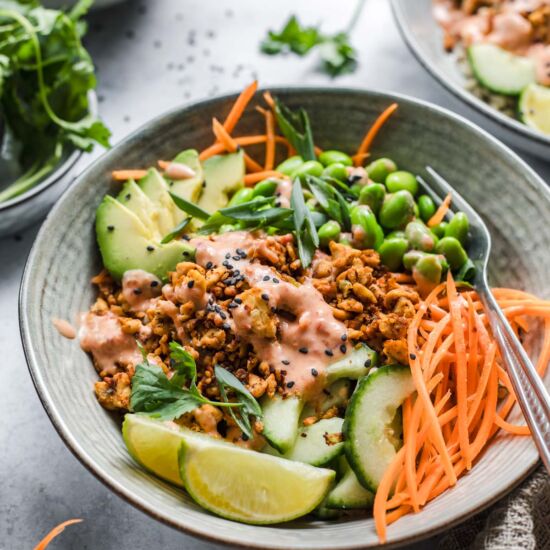 Vegan Bang Bang Tempeh Bowl