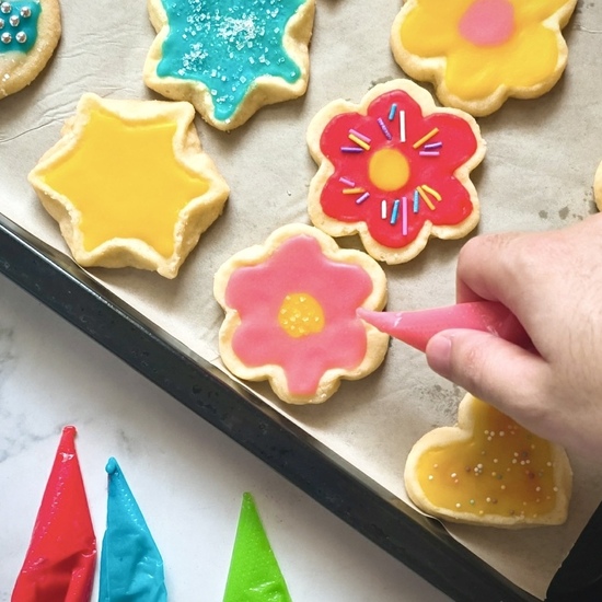 Easy Hardening Cookie Icing