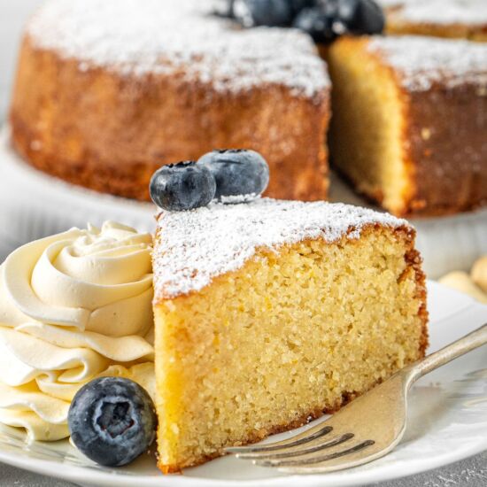 Flourless Cashew Cake
