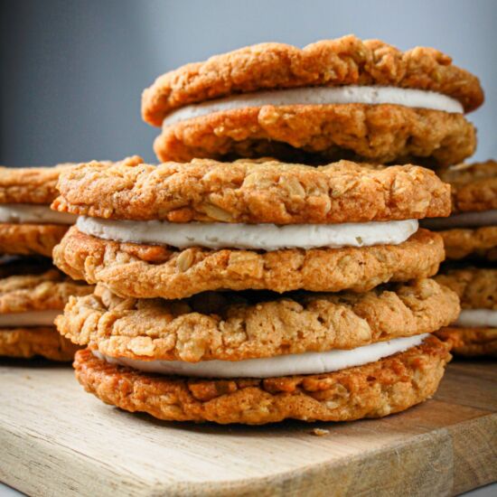 Chewy Maple Oatmeal Cream Pies