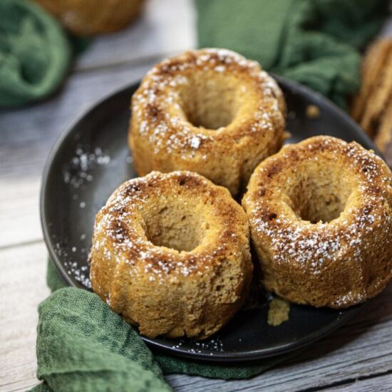 Mini Banana Bundt Cakes