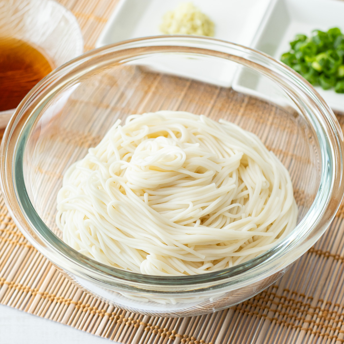 Somen (Cold Thin Noodles)